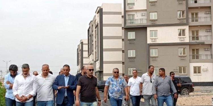 وزير الإسكان يتابع الموقف التنفيذي لوحدات سكن موظفي العاصمة بمدينة بدر