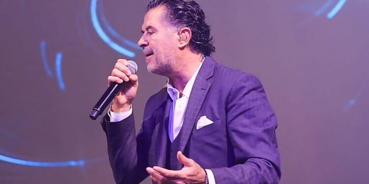 راغب علامة يحيي حفلاً غنائيًا في باريس