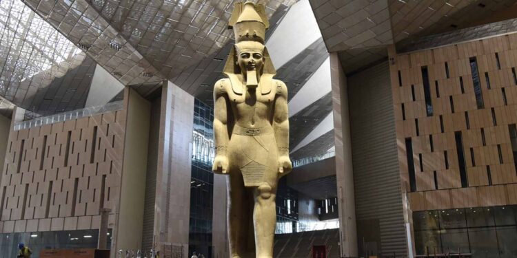 سيجنيفاي تضيء المتحف المصري الكبير بأحدث تقنيات التحكم الذكي بالإضاءة لتعزيز الحفاظ على التراث وتجربة الزوار