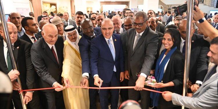 وزير الموارد المائية والري يفتتح المعرض المقام على هامش “أسبوع القاهرة الثامن للمياه”