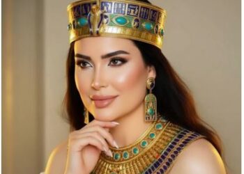 عبير صبري تحتفل بالمتحف المصري الكبير