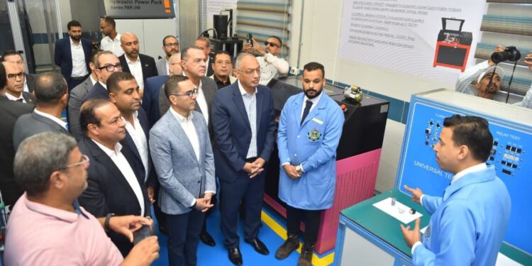 وزير الاستثمار والتجارة الخارجية يفتتح المرحلة الثانية من المعامل الصناعية المركزية بميناء العين السخنة