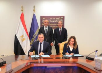 طلعت : يشهدان توقيع مذكرة تفاهم  بين وزارة الاتصالات وتكنولوجيا المعلومات وشركة ” إتش بى – مصر”