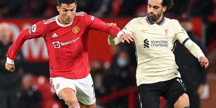 محمد صلاح يتفوق على رونالدو برقم تاريخى فى الدوري الإنجليزي