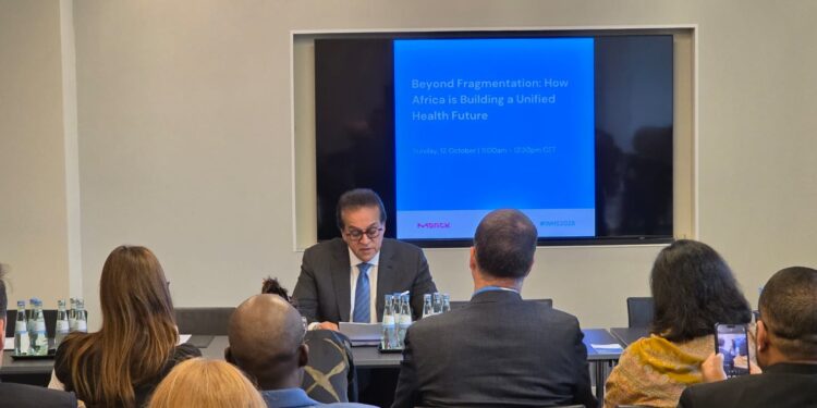 وزير الصحة يلتقي رئيس مكتب أفريقيا بمجموعة ميرك لتعزيز الشراكة في ملف الأدوية