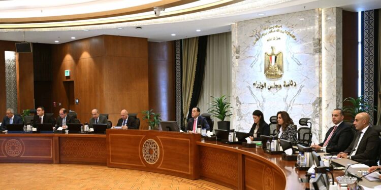 رئيس الوزراء يترأس اجتماع اللجنة العليا لشئون المشاركة