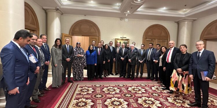 وزير الخارجية يلتقي سفراء الدول العربية المعتمدين لدى اليونسكو