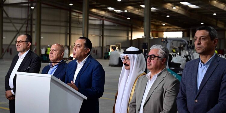 مدبولي: بدون مشروعات البنية الأساسية لم تستطيع المنطقة الاقتصادية جذب استثمار خارجي بـ 11 مليار دولار