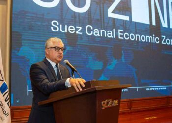 رئيس اقتصادية قناة السويس يستقبل وفدًا من كبرى الشركات الهولندية لبحث فرص التعاون