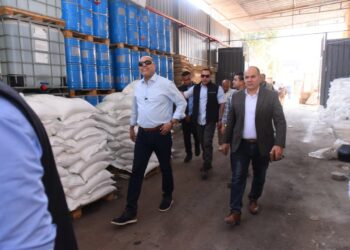 حملة تفتيشية قادها وزير العمل اليوم في المنطقة الصناعية بالعاشر من رمضان