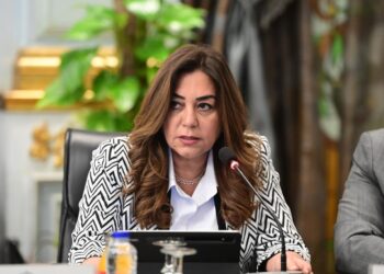 وزيرة التنمية تتابع مع المحافظين الإجراءات الخاصة بتحديد أسعار تعريفة الركوب الجديدة