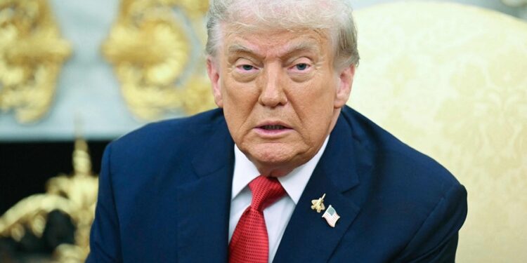 ترامب يرد على تصريحات بيل جيتس المثيرة للجدل