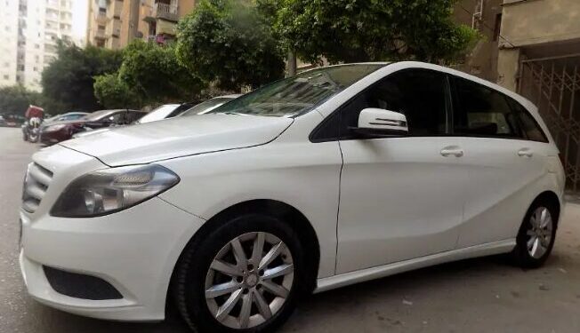 مرسيدس بنز B180 كروس أوفر بـ 850 ألف جنيه
