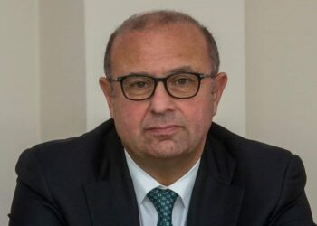 محمد سعده: رفع التصنيف الائتماني لمصر يجذب مزيدًا من الاستثمارات