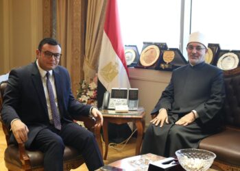 وزير الإسكان يستقبل مفتي الجمهورية لبحث تخصيص مقرات لدار الإفتاء في المدن الجديدة