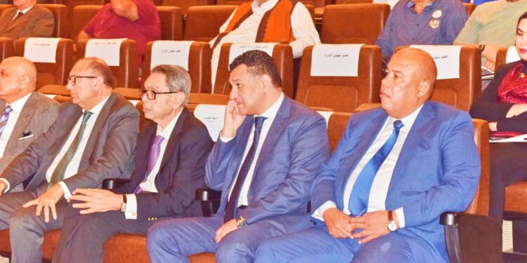 أيمن العشري يشيد بأهمية اجتماع وزير التموين بالغرف التجارية للحفاظ على استقرار السوق 