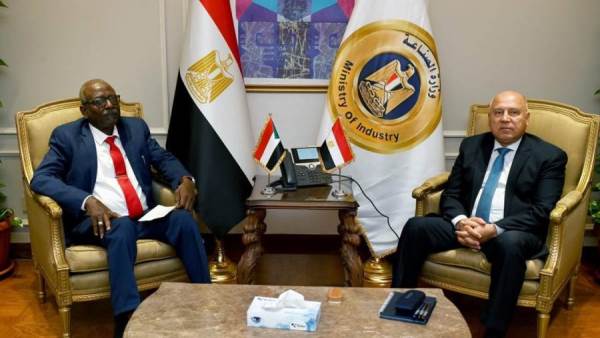 وزير الصناعة والنقل يلتقي وزير البنية التحتية والنقل بجمهورية السودان