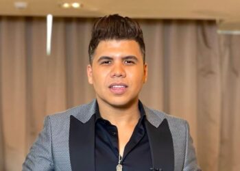 غدا .. عمر كمال يطرح أحدث أعماله الغنائية بعنوان ” قرار غلط “