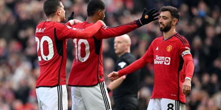 البث المباشر لمباراة مانشستر يونايتد وإيفرتون اليوم في الدوري الإنجليزي الممتاز 2025-2026