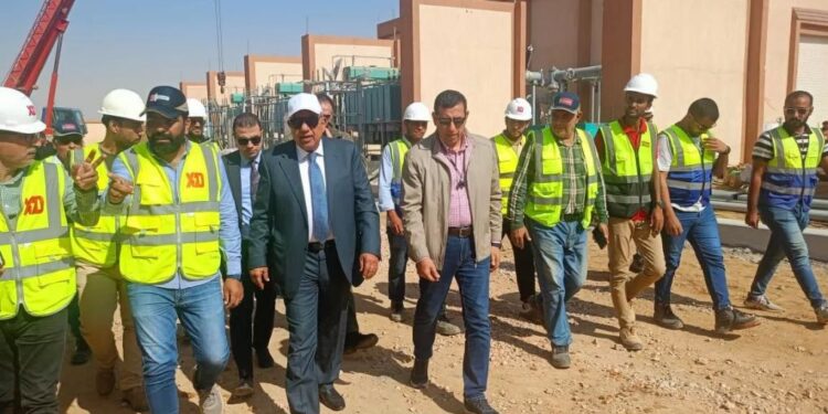 وزير الكهرباء يتفقد محطة محولات ND5 جهد 220/66/11 سعة 350 ميجا فولت أمبير