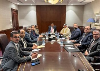 وزير الزراعة يبحث تعزيز الاستثمارات العربية في المجال الزراعي مع رئيس الهيئة العربية للاستثمار