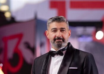 ياسر جلال يعتذر عن المعلومة الخاطئة حول نزول الجيش الجزائري لميدان التحرير