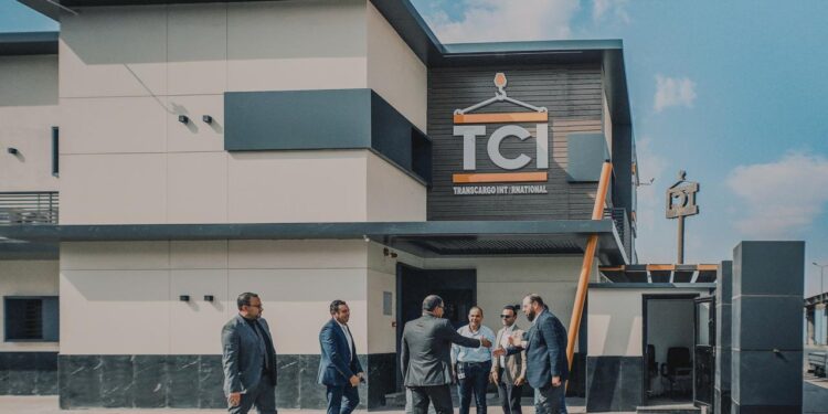  منح أول رخصة جمركية كمركز توزيع بموانئ مصر لشركة “ترانسكارجو إنترناشيونال” بميناء الأدبية 