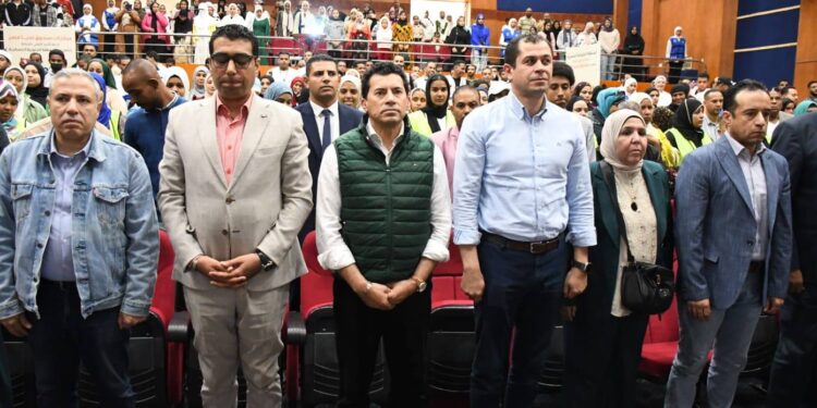 وزير الرياضة يشهد ملتقى القوى الشبابية بالأقصر ويؤكد: شباب مصر هم شريك الدولة في البناء