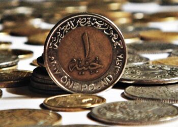 فيتش تؤكد ارتفاع قيمة الجنيه المصري