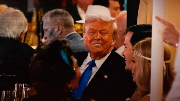 ترامب  ترامب يحضر الهالوين في بالم بيتش بولاية فلوريدا