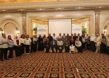 وزارة الصحة تنفذ تدريبًا مكثفًا لتعزيز خدمات برنامج «الشباك الواحد» لمرضى الإدمان والفيروسات