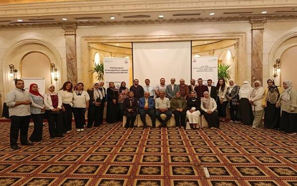 وزارة الصحة تنفذ تدريبًا مكثفًا لتعزيز خدمات برنامج «الشباك الواحد» لمرضى الإدمان والفيروسات