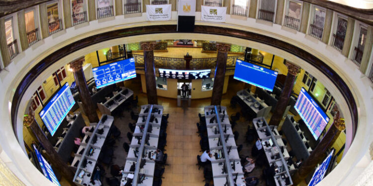 ارتفاع جماعي لمؤشرات البورصة مستهل التعاملات .. والمكاسب نحو 13 مليار جنيه