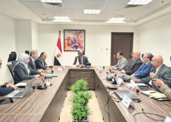 نائب وزير الإسكان يلتقي تحالف شركة المقاولون العرب مع إحدى الشركات العالمية المتخصصة في مجال تحلية مياه البحر