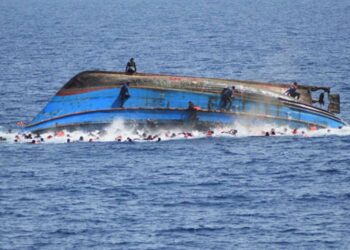 غرق قارب للمهاجرين وفقدان آخر قبالة سواحل ماليزيا