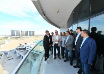 وزير الإسكان يتفقد برج LD08 ضمن الأبراج الشاطئية وكومبوند” مزارين” بمدينة العلمين الجديدة