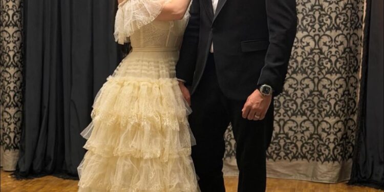 نجوم الفن يهنئون مى عز الدين بزواجها