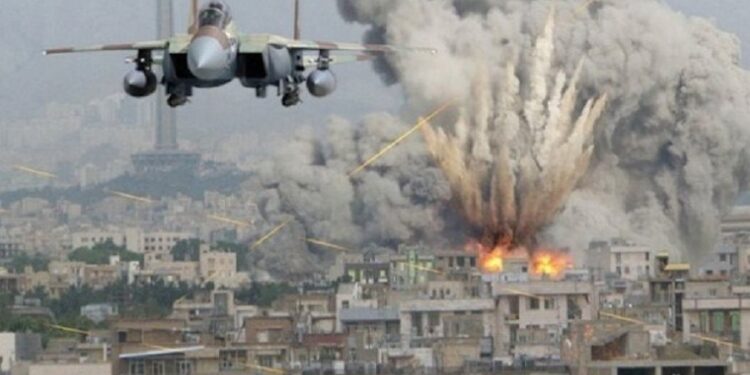 عمليات نسف و10 غارات إسرائيلية على غزة داخل «الخط الأصفر»