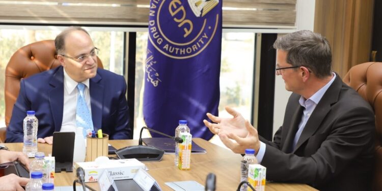 هيئة الدواء المصرية تبحث مع شركة إكستيدو العالمية آليات تطوير الأنظمة الرقمية ومشروعات التتبع الدوائي