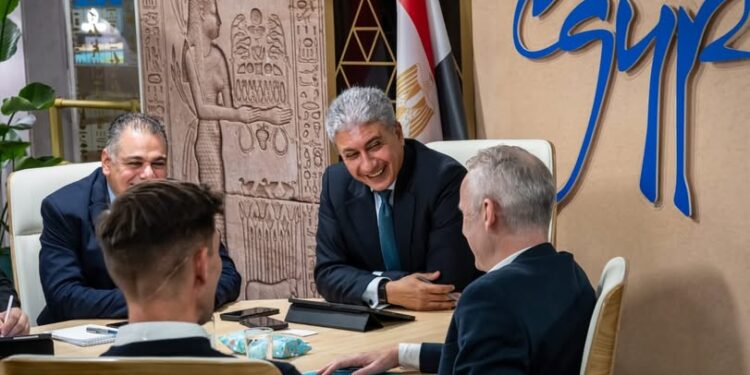 وزير السياحة يعقد اجتماعاً مع مسئولي منصة TripAdvisor لبحث سبل تعزيز التعاون للترويج للمقصد السياحي المصري