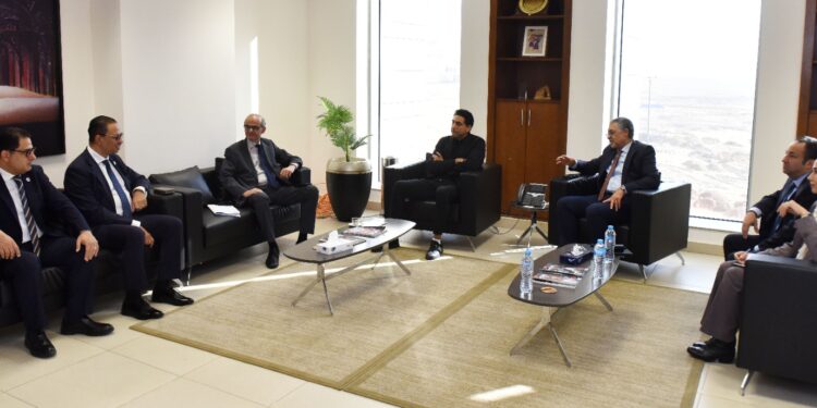 رئيس هيئة الاستثمار يلتقي المدير الإقليمي لشركة “مينهارت” السنغافورية لبحث التوسع في الاستثمارات في قطاع السياحة بمصر