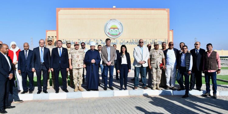 QNB  مصر ومركز بحوث الصحراء يوزعان مشروعات تنموية على المزارعين في سهل القاع بجنوب سيناء