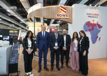 شركة “روّاد الهندسة الحديثة” تستعرض قدراتها الشاملة في تنفيذ المشاريع خلال معرض TransMEA 2025