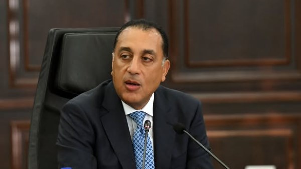 رئيس الوزراء يحضر المؤتمر الثالث للسكان والصحة والتنمية البشرية اليوم