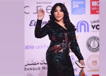 غادة إبراهيم تخطف الأنظار على السجادة الحمراء