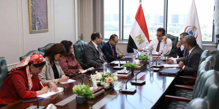 وزير الصحة يتابع تطوير مستشفى أم المصريين ويوجه بتسريع التنفيذ