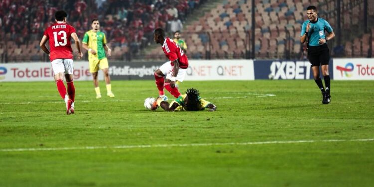 شبيبة القبائل يقلص الفارق مع الأهلي بهدف ذاتي والنتيجة 2 ــ 1