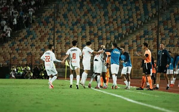 موعد مباراة الزمالك وبيراميدز في نصف نهائي كأس السوبر المصري