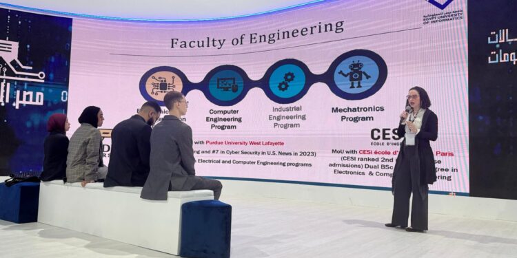 في ورشة عمل “شباب المستقبل” بمؤتمر القاهرة الدولي للتكنولوجيا بإفريقيا والشرق الأوسط