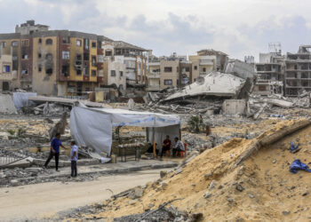 الدفاع المدني بغزة يحذر من تفاقم الكوارث بسبب السيول